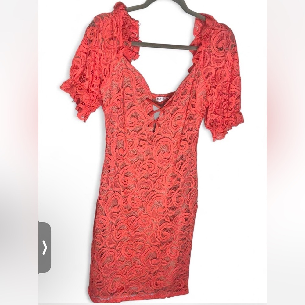 VENUS Coral Lace Mini Dress with Puff Sleeves
